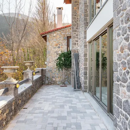Mz Happiness Chalet Villa Eptalofos