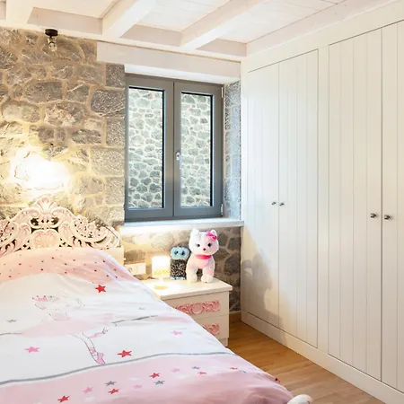 Mz Happiness Chalet *